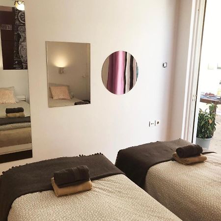 Appartamento Athens By Foot: Perfect Flat With Terrace Esterno foto