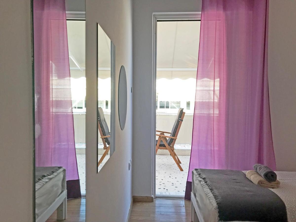 Appartamento Athens By Foot: Perfect Flat With Terrace Esterno foto